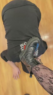 【风吟女神】重口踩踏窒息专场 bf10159