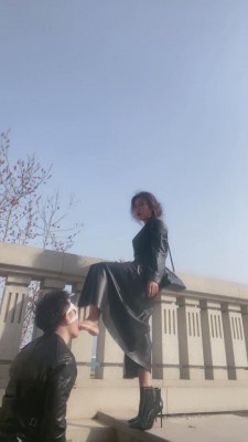 【歌迪丝】户外强制深喉专场 bf10782