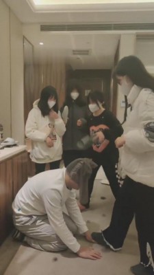 【最抗揍M】4位社会小姐姐暴力群调 bf9576