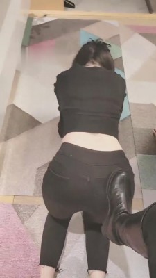 【三七七】长靴脚下的情侣m bf9628