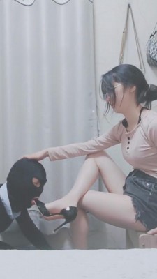 【灵竹】御姐露脸高跟插嘴恋足 bf8174