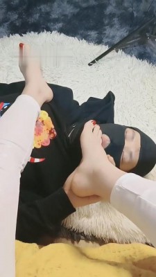 【三三】原味裸足随意玩弄狗 bf8629