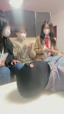 【雪莉】跟素人姐妹玩耍随便调男友狗 bf7049