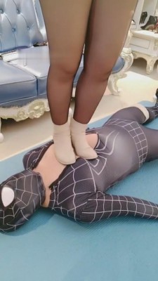 【京S芯瑶】长靴踩踏狗厕奴 bf7881