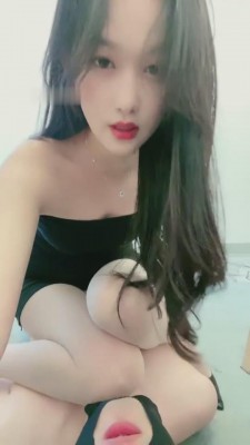 【汐月】肉丝口水虐乳坐脸踩踏 bf7302