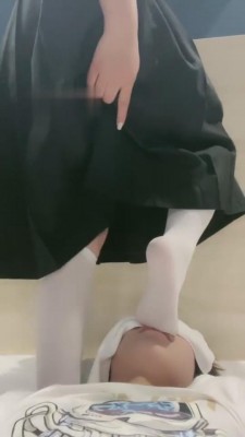 【暴力美学】脏白袜强迫狗舔/插嘴【完整版】 bf5704