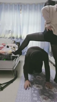 【天水女王】原味黑丝袜羞辱老公 bf5724