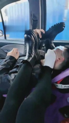 【雪儿】车内+野外公开处刑 bf2346