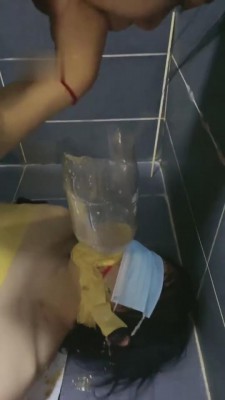 【逗逗】呕吐物羞辱喂食专场 bf2876