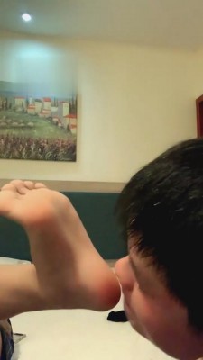 【九黛】萝莉学生主耳光抽表哥 bf3144