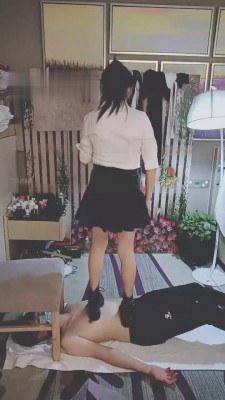 【依然】重度全体重踩踏 G-210811-23