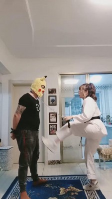 【宝儿】跆拳道少女爆踹提档/耳光/踩踏 bf13002