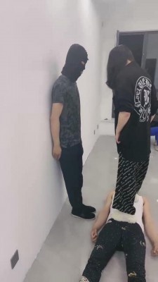 【逗逗】带04年姑娘狂揍耳光 bf13566