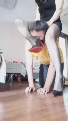 【玖雅】应聘家奴第一关-舔鞋 bf14947