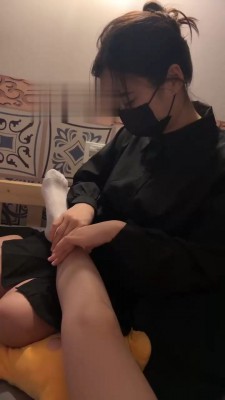 【橘子没熟】私人影院开发女同学 bf17255