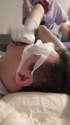 【绘子sama】萝莉主脏臭白袜踩脚垫 bf17822