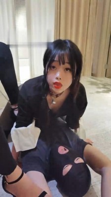 【药神】情侣奴下跪犯贱 bf18296