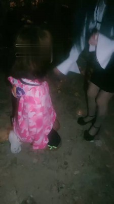 【洪兴十三妹】女奴-户外抓住跟踪狂 bf18368