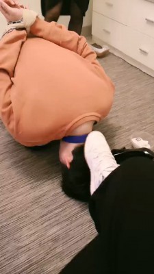 【陌初】母女S黑丝棉袜调 bf19678