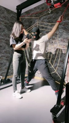 【冷凝大大】黑丝全体重踩踏 bf20513