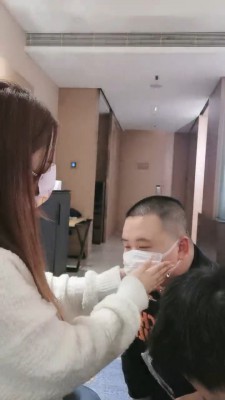 【NaNa】两只黑粉狗的下场 bf22604