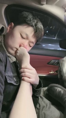 【强抚】车内疯狂舔原味肉丝jio bf24084