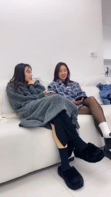 【术术】黑白棉袜-带素人闺蜜入圈 bf24594