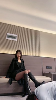 【简一】你的老板是我的狗 bf25171