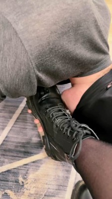 【宸宸S】黑丝脚深喉/水刑窒息/舔脏鞋 bf25922