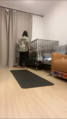 【暴力美学】白丝裸足羞辱/踩踏喂食/转胯遛狗/鞭打揪耳朵 bf26104