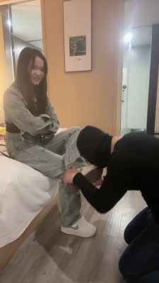 【叶娘】双S-舔脏鞋/蒙眼闻脚闻袜/踩踏【双视角版】 bf26152