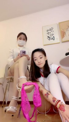 【绿子S】真实开发可爱女闺蜜做狗【完整版】 bf26217