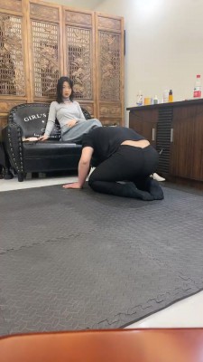 【琳嘉】双S-小白鞋+网袜诱惑/踩踏恋足舔鞋 bf26670