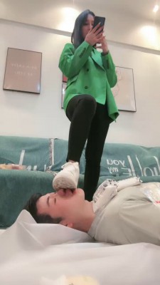 【思诺】第一次玩深喉变被踹打/吃船袜 bf26763