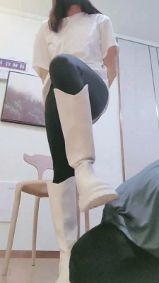 【妮蔻S】长靴舔鞋底/碾压狗头/超臭原味棉袜气味控制 bf27058