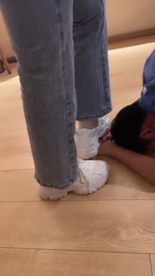 【槿一】女神小白鞋白棉袜碾压踩踏【双视角版】 bf27293