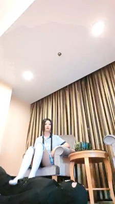 【沉鱼圣上】萝莉学生白丝惩罚偷吃狗 bf27829