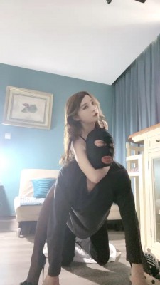 【领主老大】黑丝高跟女神-转胯/黑丝高跟踩狗舌/跳踩/口水喂食 bf28108