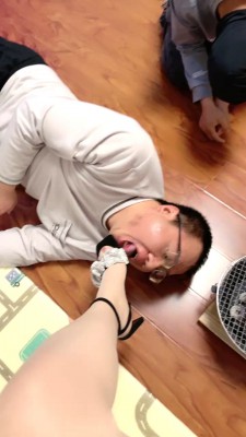 【申小悦】虐父子狗-转胯爬行/高跟踩踏提档/虐乳 bf28141