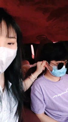 【申小悦】接弟弟放学虐-强迫下跪/按摩/闻肉丝脚 JS23051204