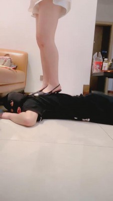 【小香莓】肉丝高跟全体重踩踏/滴蜡全身 bf28982