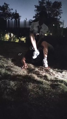 【米奥】户外遛狗-贝壳头白袜踩/舔脚/骑马 bf29317