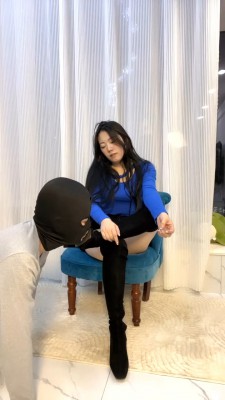 【阿昆】微胖S-长靴踩/骑马爬行/提档/吮吸裸足 bf29575