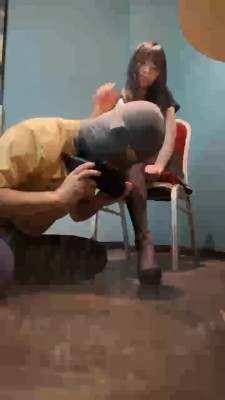 【小乔】学生主首调-黑丝舔/踩踏转胯 bf30150