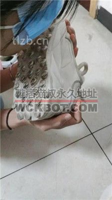 【爱可呀】学姐舌头清洗各种鞋/脚喂食踩舌【完整版】 bf34171