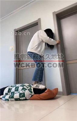 【精神小妹】素人S-贝壳头棉袜全体重踩/踢踹 bf34469