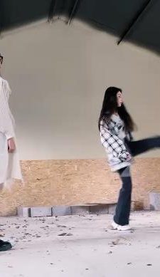 【宸宸】三S废弃厂房-暴力踢踹/踩踏【双视角版】 bf34974