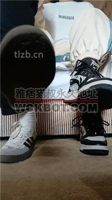 【小悦】学生主耳光抽狗  JS231117-18