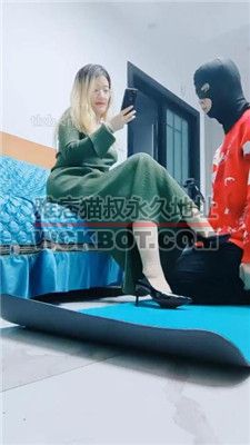 【重庆cc女王】高跟肉丝脚下奴【完整版】 bf36520