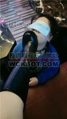 【爱可呀】KTV调双母畜伺候-胯下辱/舔靴恋丝足 bf36731